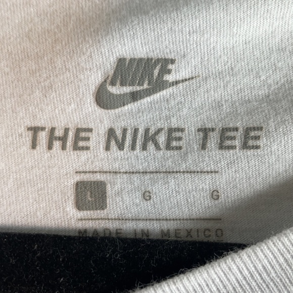 Nike New York White Tee - Picture 2 of 2
